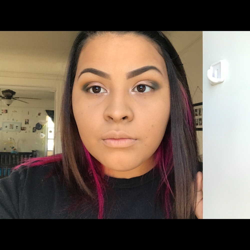 Meet your Posher, Brenda